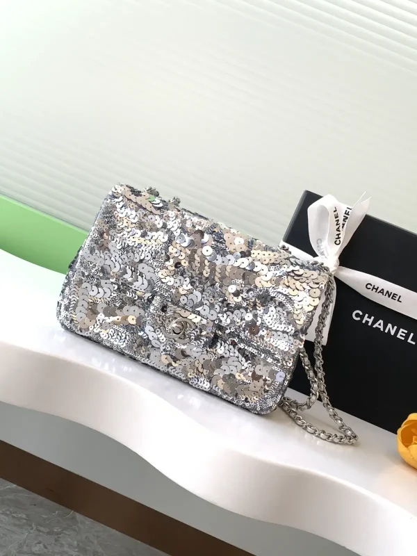 Chanel Sequin Chain Shoulder Bag image 1