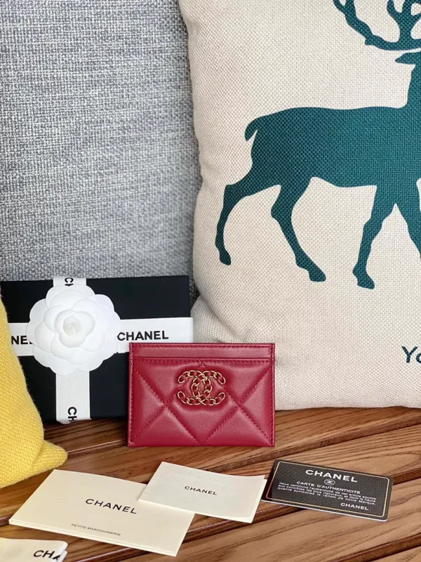 Chanel Quilted Card Holder image 1