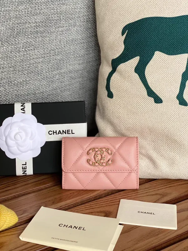 Chanel Quilted Flap Card Holder image 1