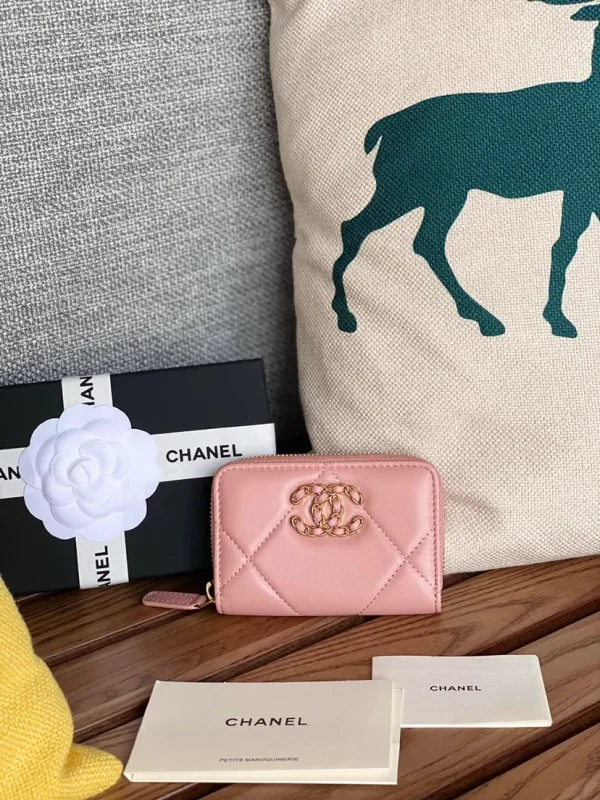 Chanel Quilted Zip Coin Purse image 1