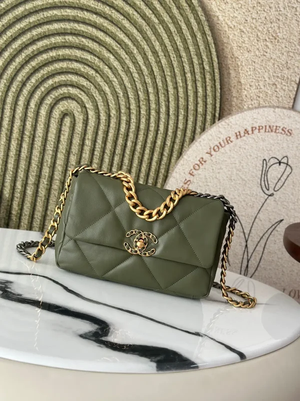 Chanel Quilted 19 Bag image 1