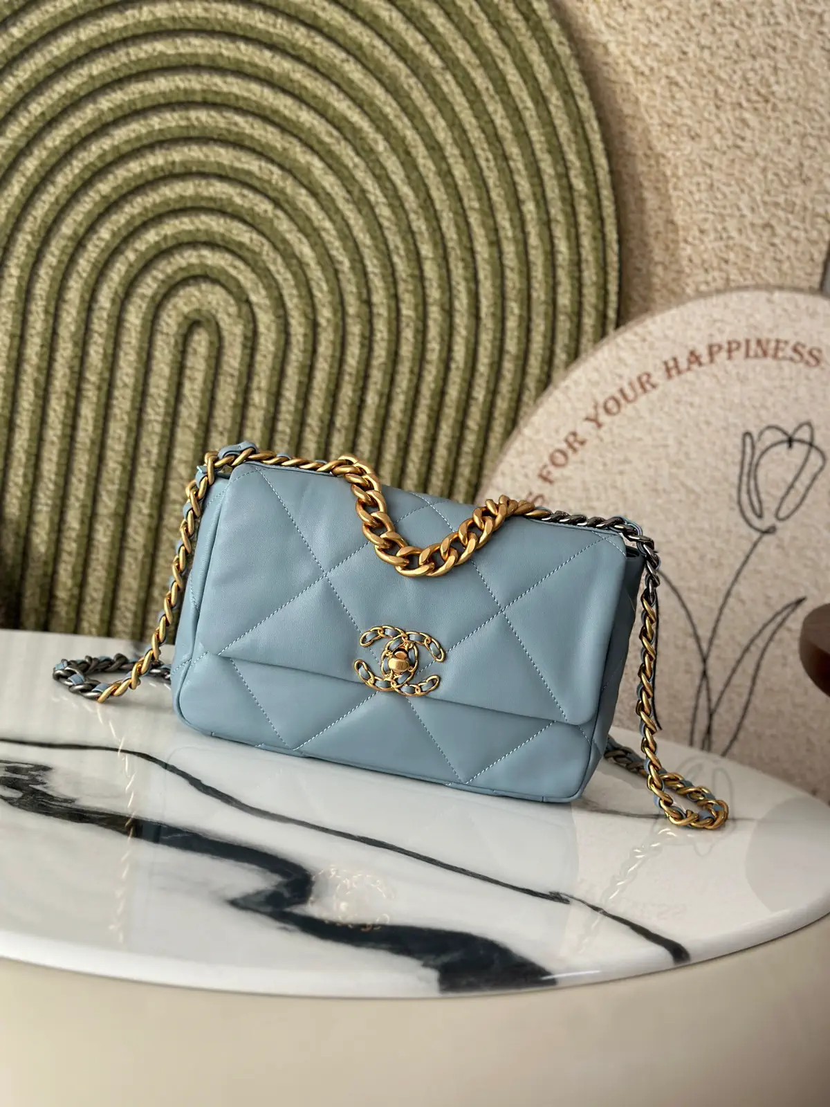 Chanel Quilted Chain Shoulder Bag image 1