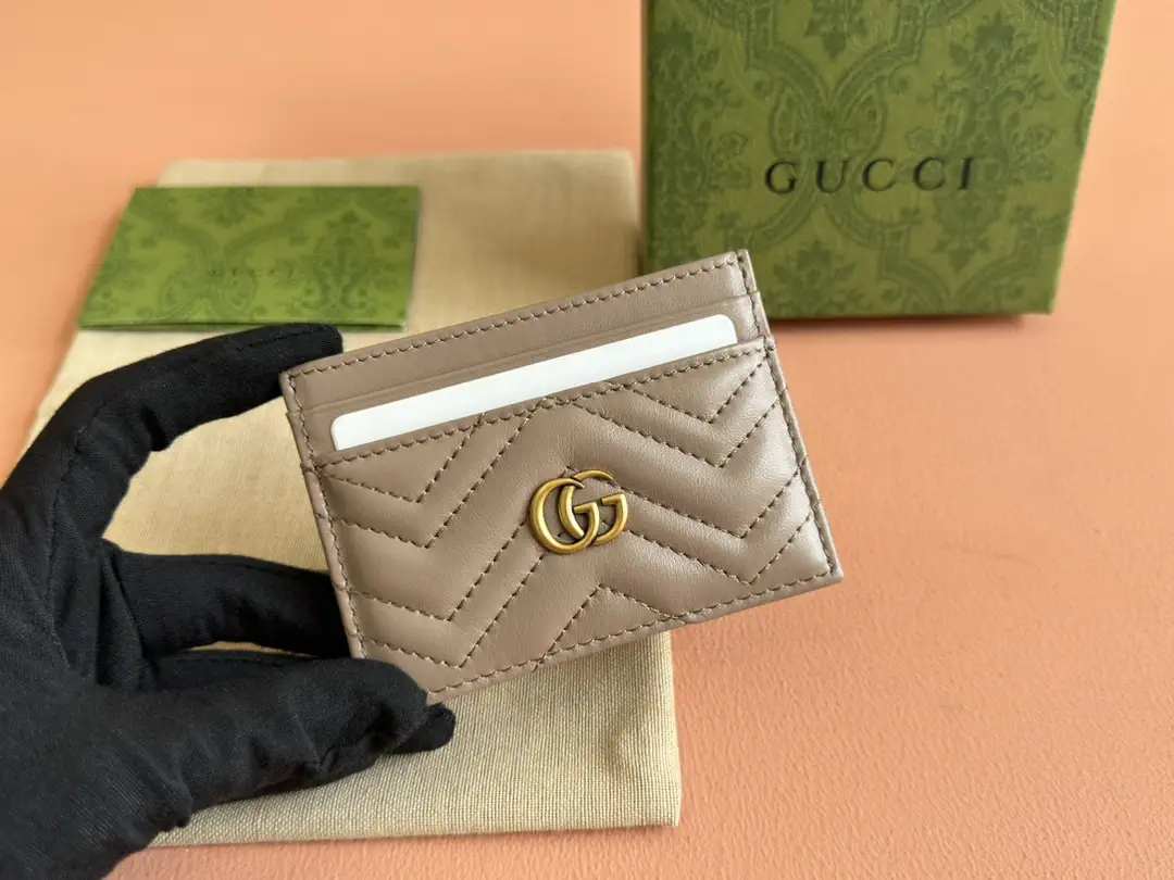 Gucci Marmont Quilted Card Holder image 1