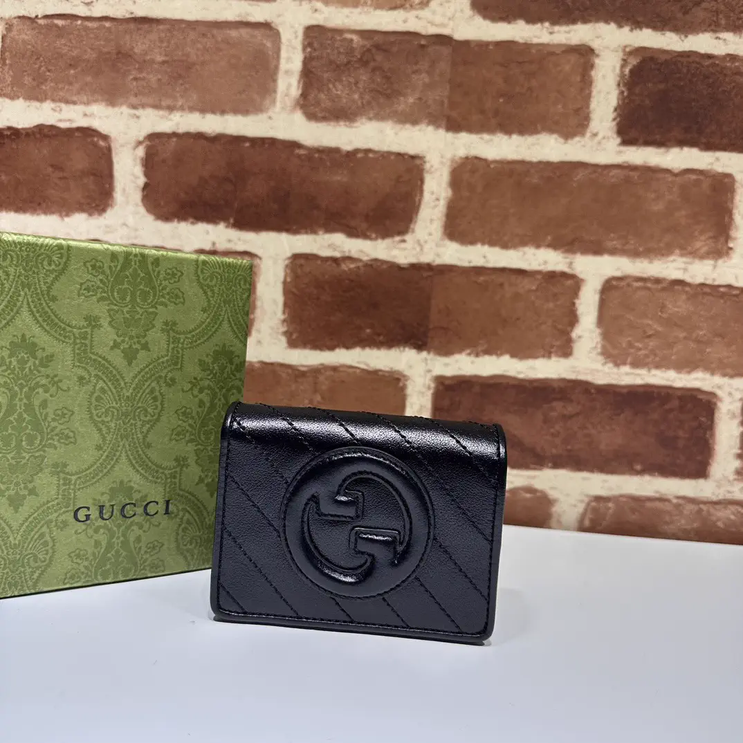 Gucci Black Quilted Card Holder image 1