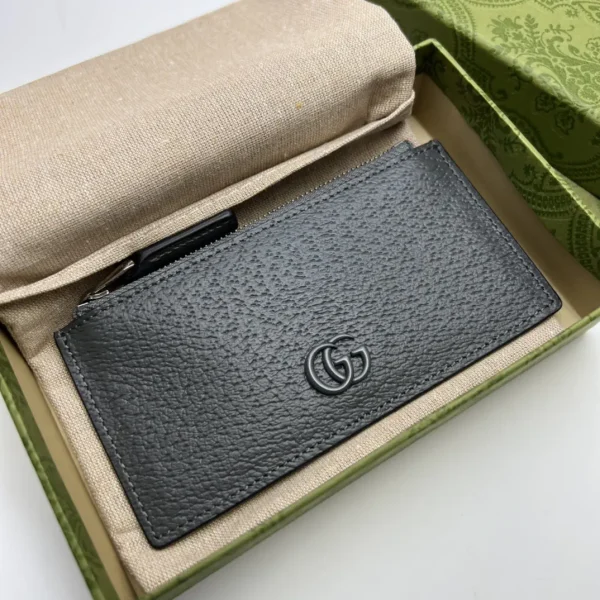 Gucci GG Logo Zip Card Holder image 1