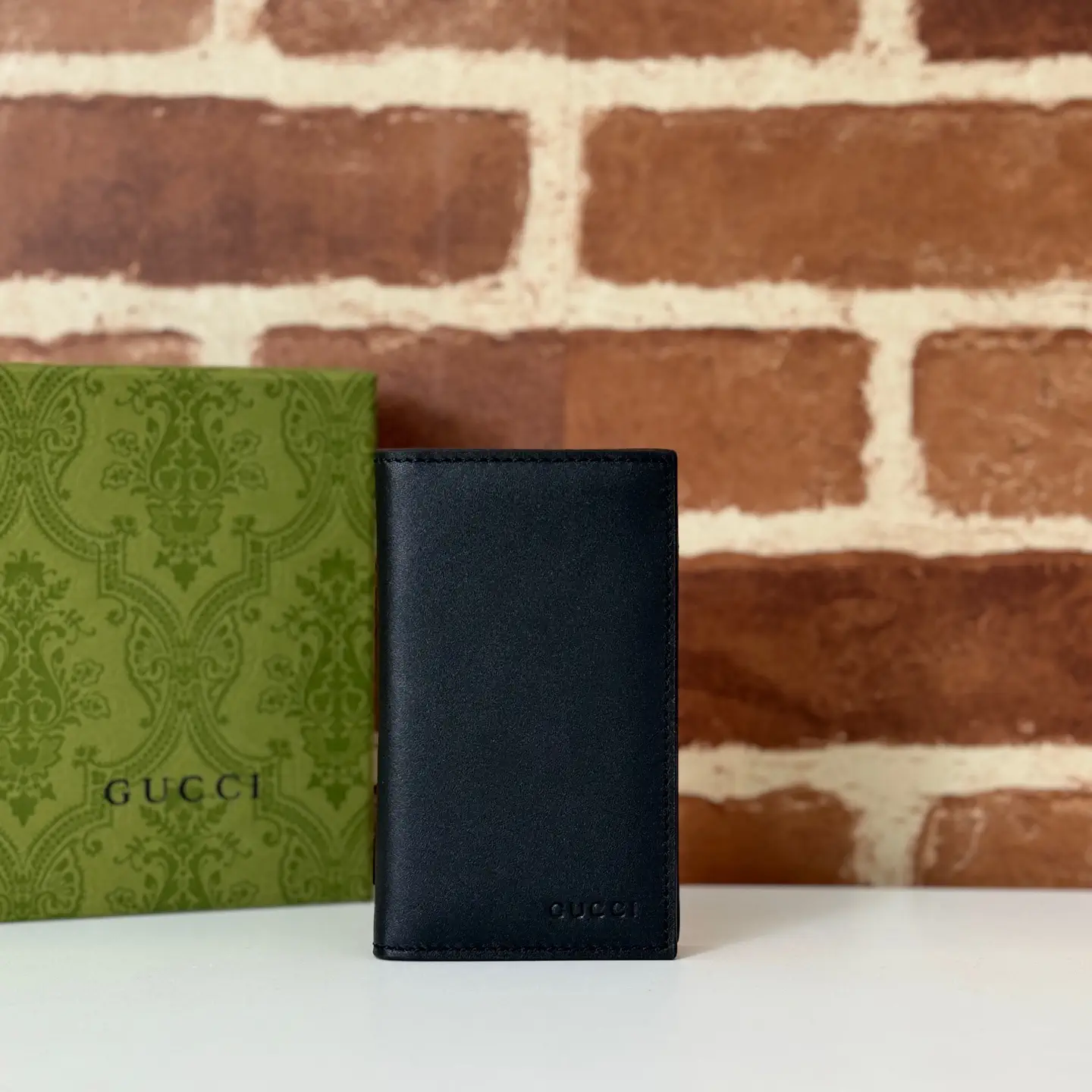 Gucci Black Bifold Card Holder image 1
