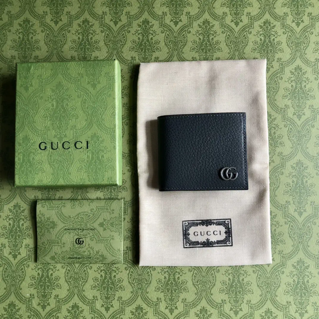 Gucci GG Logo Bifold Wallet image 1