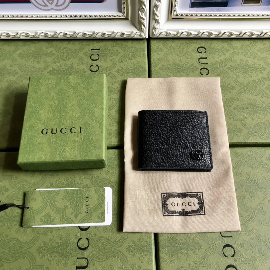 Gucci Black Leather Bifold Wallet image 1