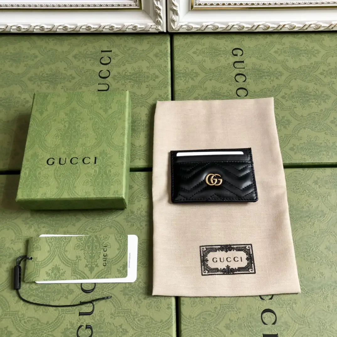 Gucci GG Marmont Quilted Card Holder image 1
