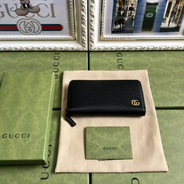 Gucci Black Zip Around Wallet image 1