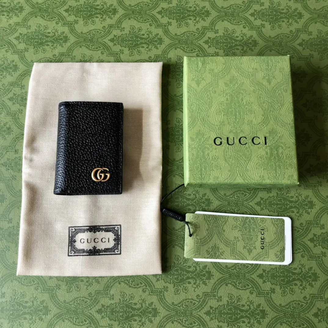 Gucci Black Textured Leather Card Holder with Double G Hardware image 1