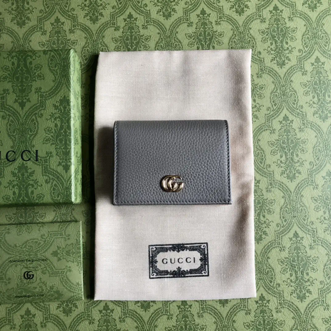 Gucci Gray Leather Wallet image 1