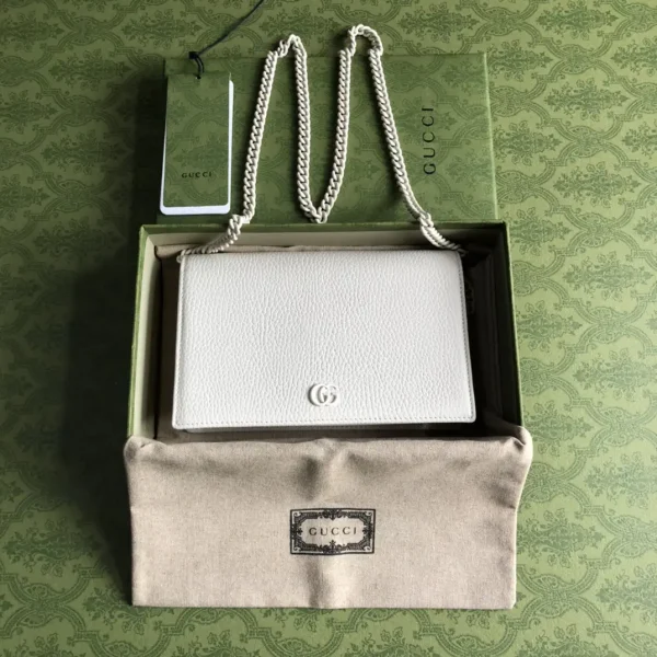 Gucci GG Logo Chain Shoulder Bag image 1