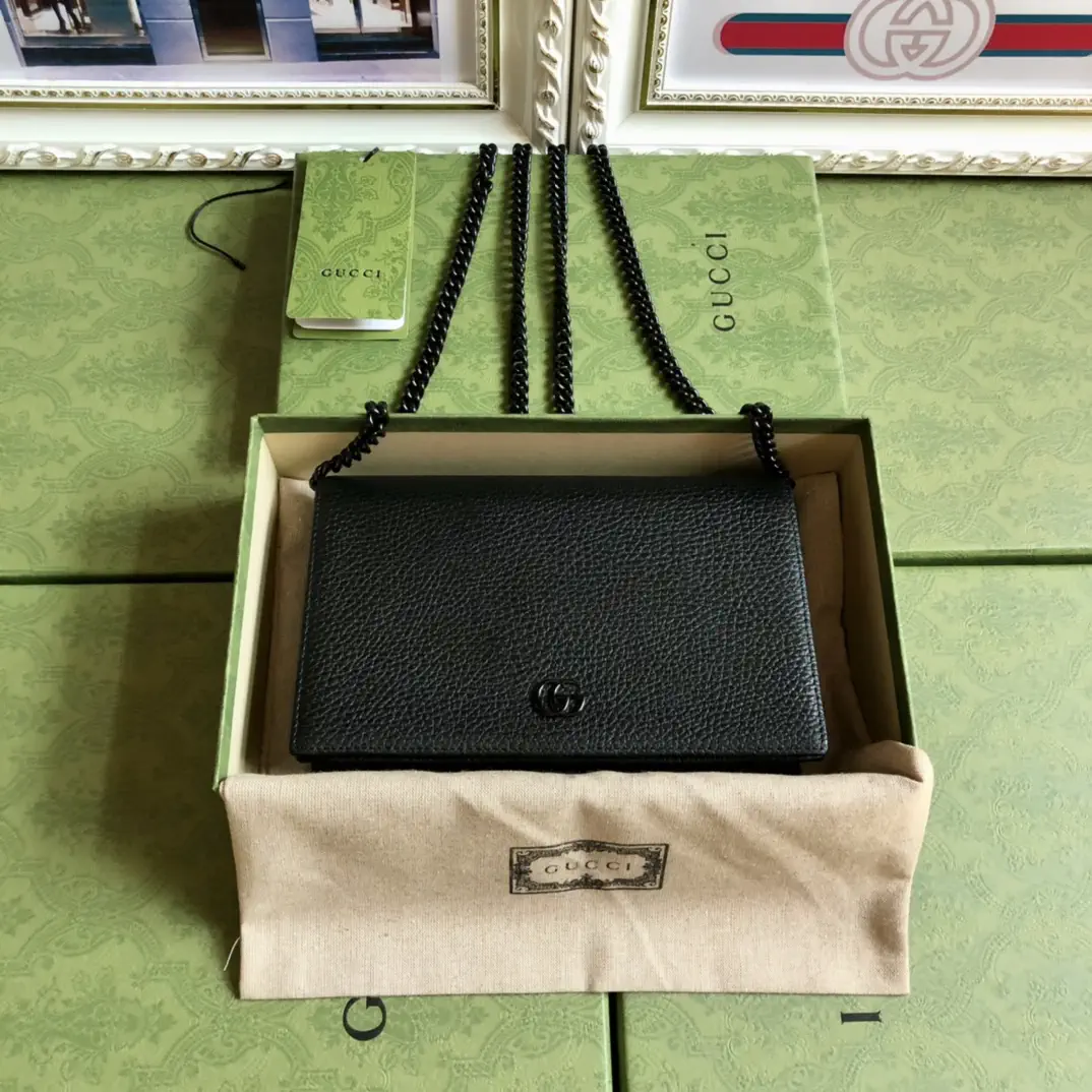 Gucci Black Leather GG Chain Shoulder Bag image 1