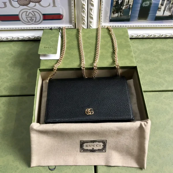 Gucci GG Logo Chain Shoulder Bag image 1