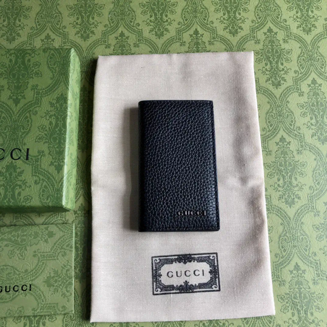 Gucci Logo Long Card Holder image 1