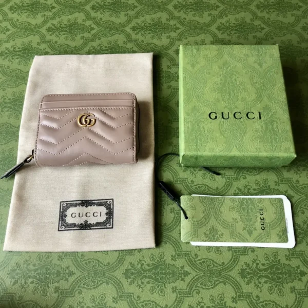 Gucci GG Marmont Quilted Leather Card Holder image 1