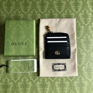 Gucci Black Leather Bamboo Lock Card Holder image 1