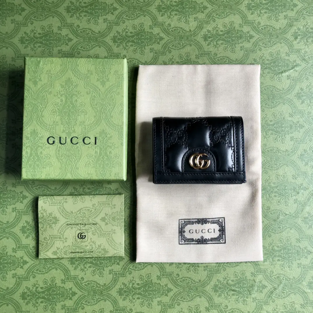 Gucci Matelassé Quilted Leather Card Holder image 1