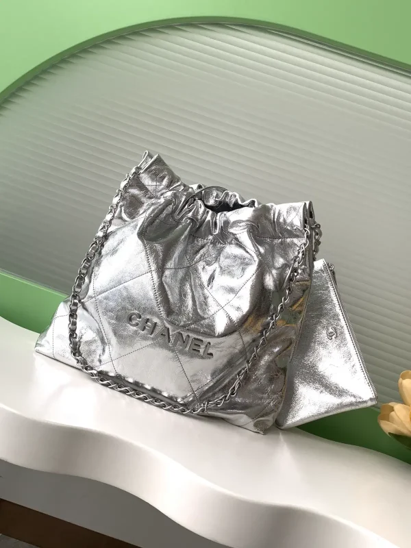 Chanel Quilted Metallic 22 Shoulder Bag image 1