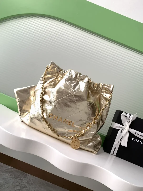 Chanel Quilted Metallic 22 Bag image 1