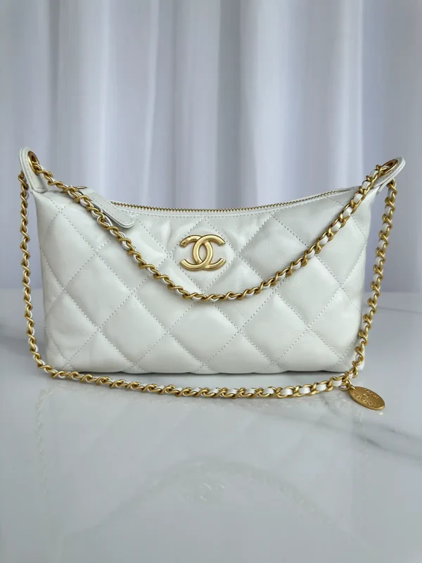 Chanel Quilted Chain Shoulder Bag image 1