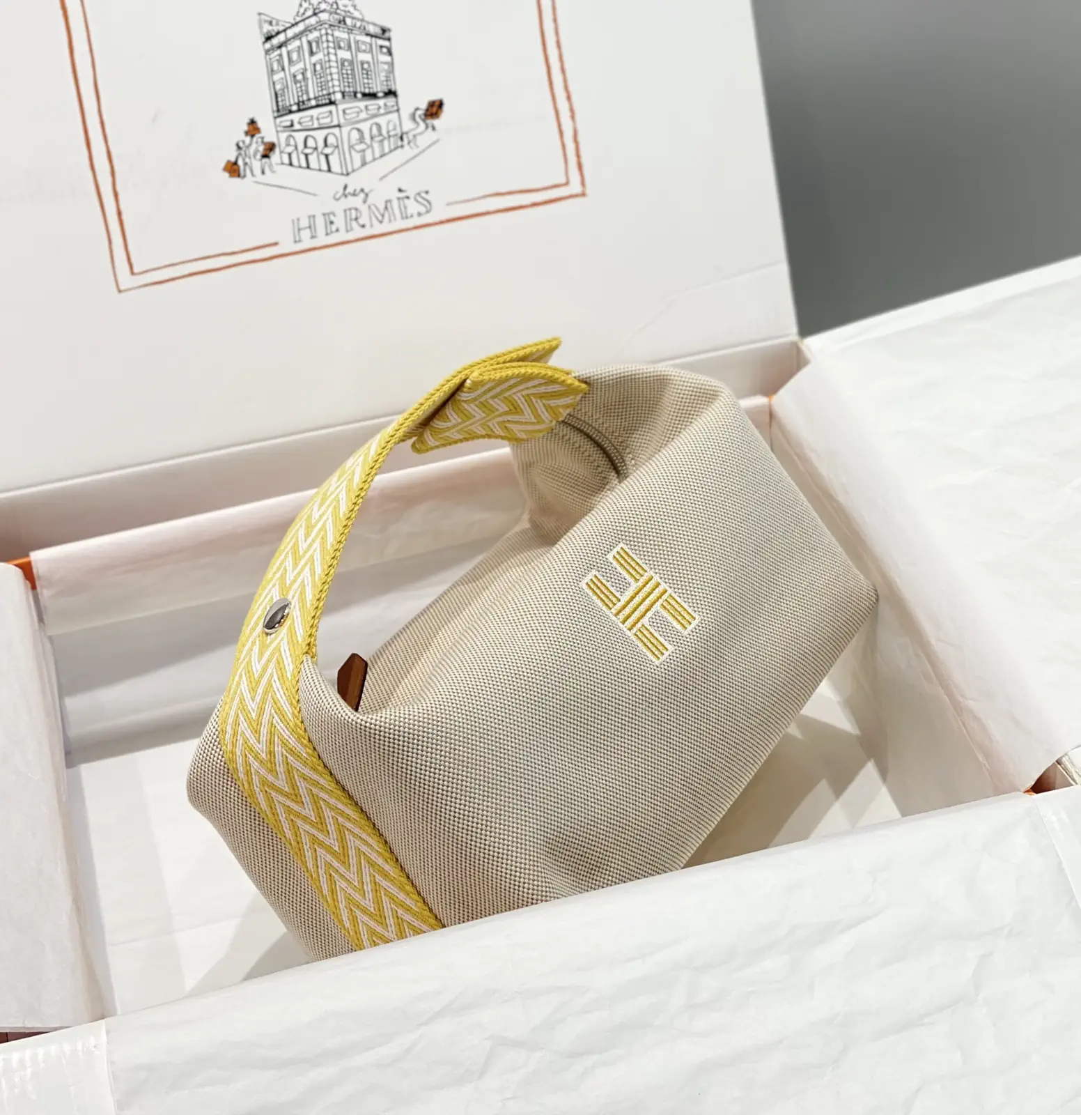 Hermès Canvas Toiletry Bag image 1