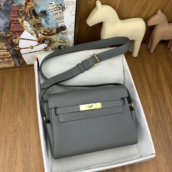 Hermès Gray Kelly Messenger Bag image 1
