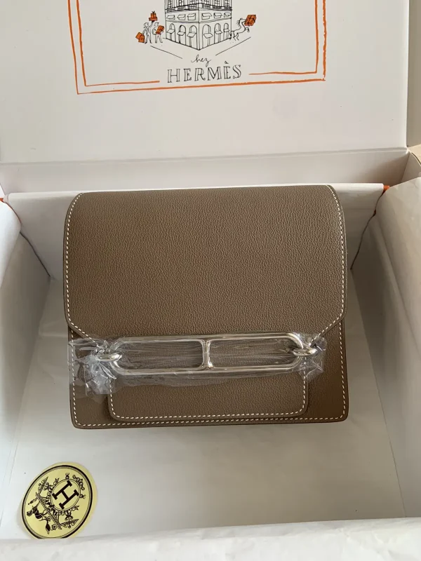 Hermès Roulis 19 Shoulder Bag image 1