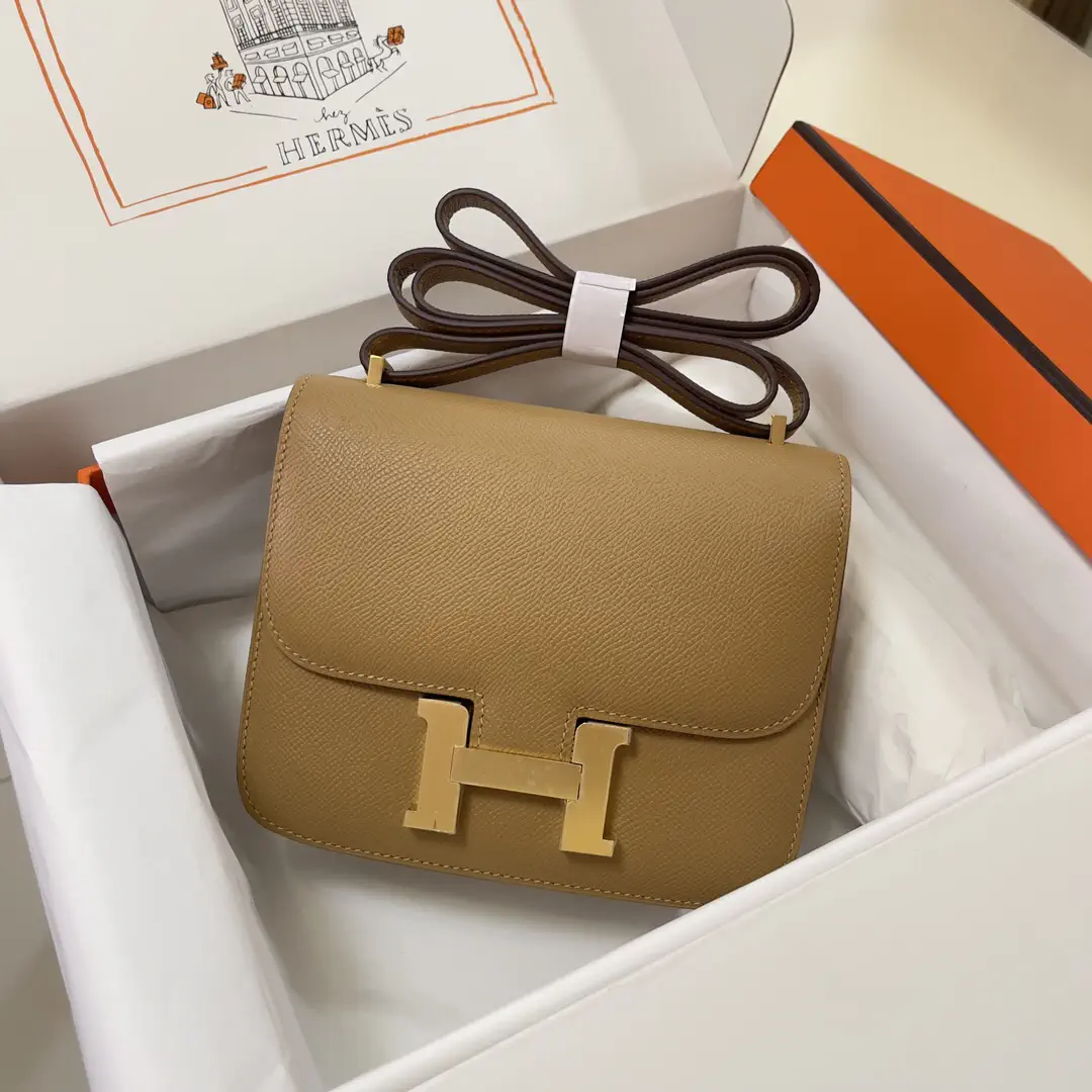 Hermès Constance 19 Shoulder Bag image 1