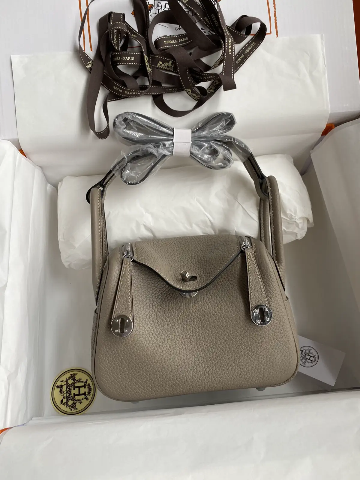 Mini Lindy Top Handle Bag image 1