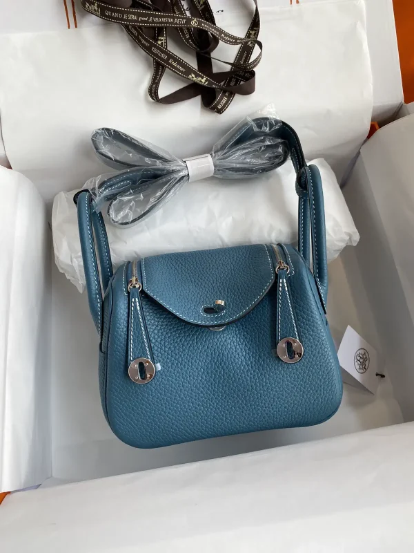 Hermès Mini Lindy Bag image 1
