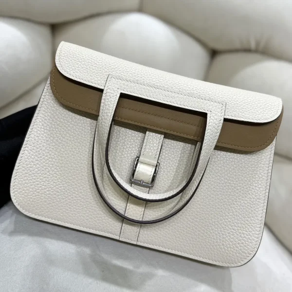 Hermès White Leather Top Handle Bag with Tan Accents image 1