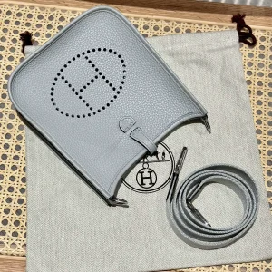 Hermès Mini Evelyne Crossbody Bag image 1