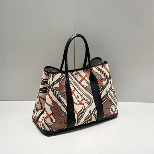 Hermès Horse Print Garden Party Tote Bag image 1