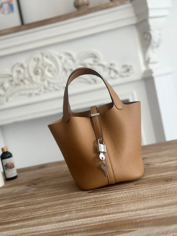 Hermès Picotin Bucket Bag image 1