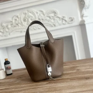 Hermès Picotin Bucket Bag image 1