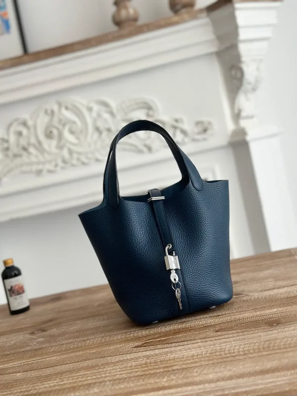 Hermès Picotin Bucket Bag image 1