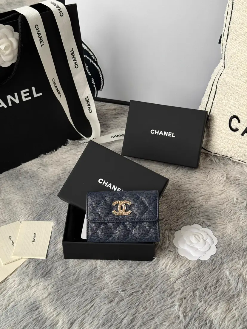 Chanel Quilted Card Holder image 1