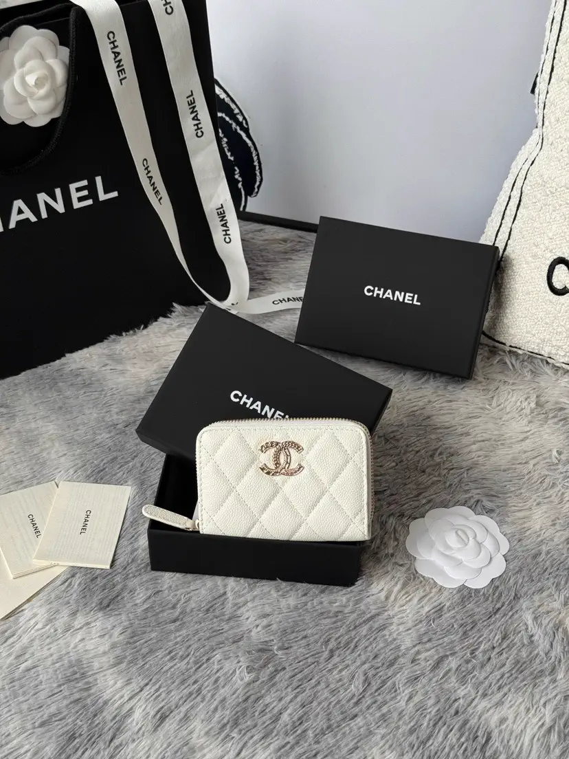 Chanel Quilted Zip Card Holder image 1