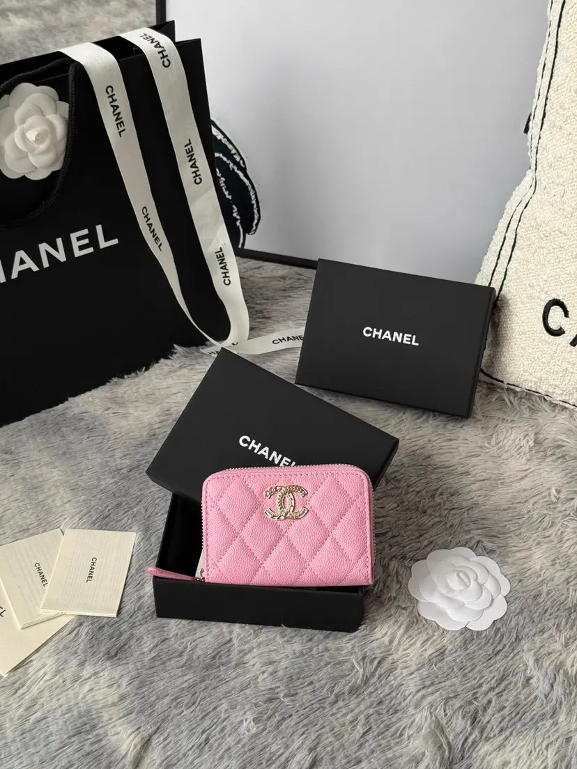 Chanel Quilted Zip Card Holder image 1