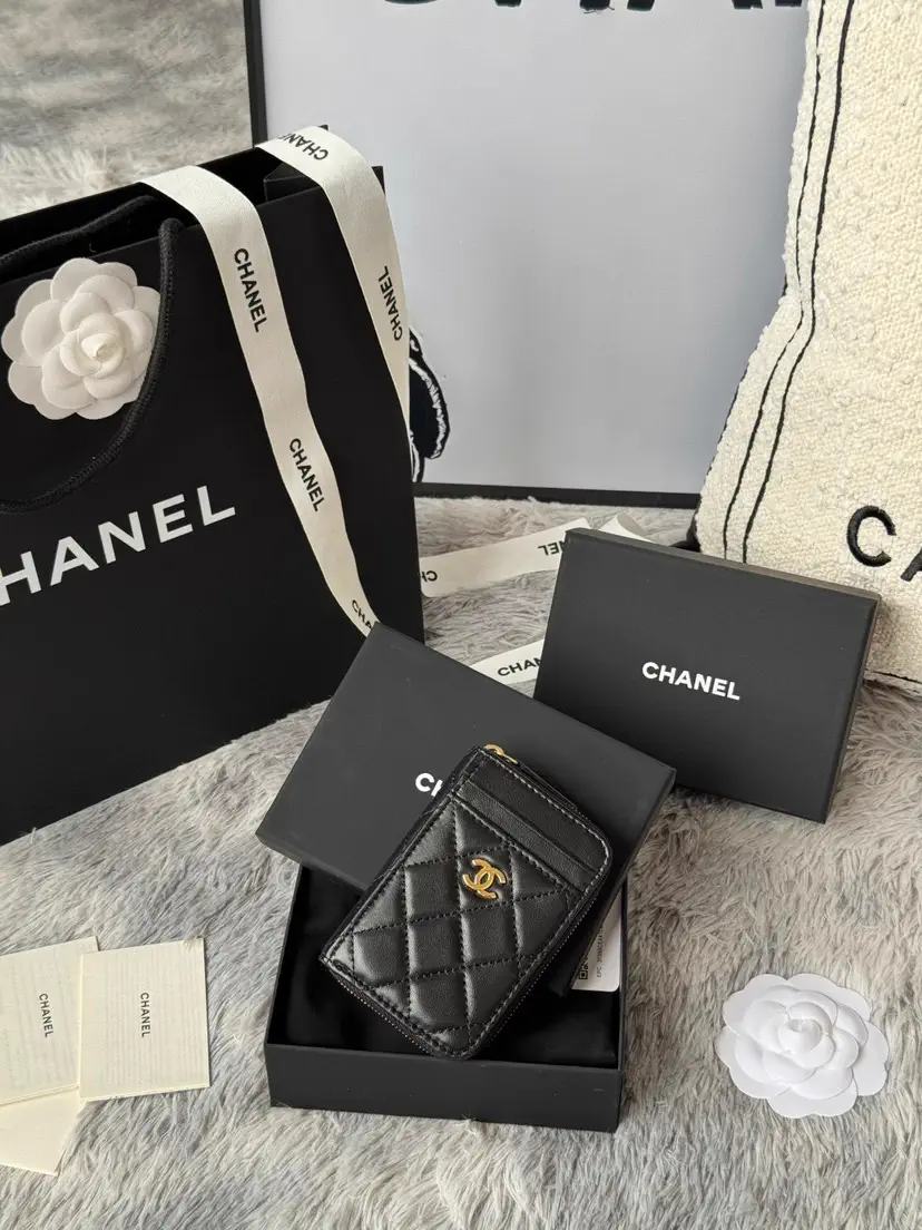 Chanel Quilted Zip Card Holder image 1