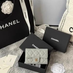 Chanel Quilted Card Holder image 1