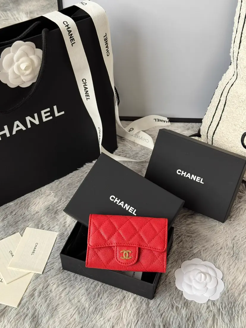 Chanel Quilted Card Holder image 1
