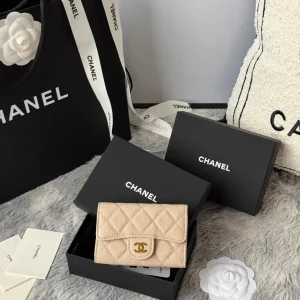 Chanel Quilted Card Holder image 1
