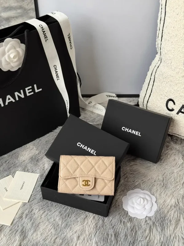 Chanel Quilted Card Holder image 1