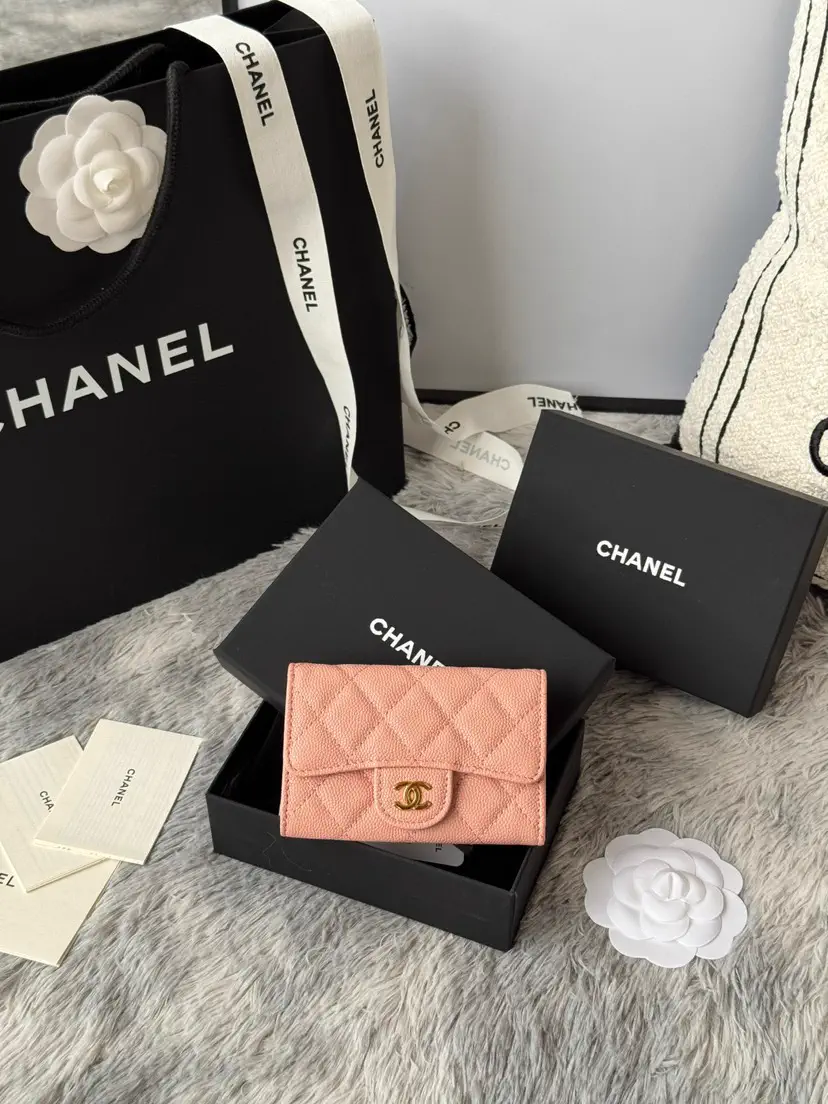 Chanel Quilted Card Holder image 1