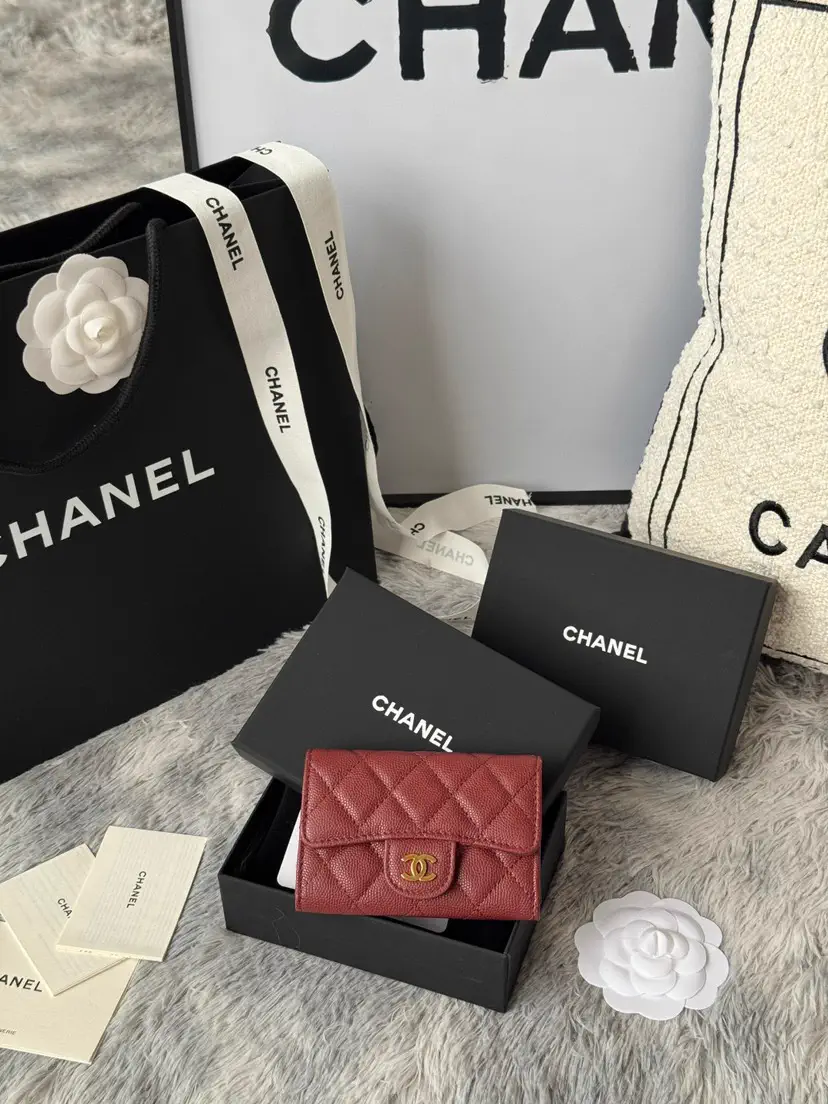 Chanel Quilted Card Holder image 1