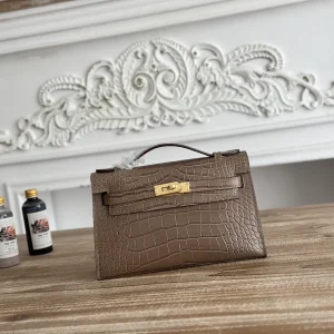 Hermès Crocodile Embossed Kelly Mini Clutch image 1