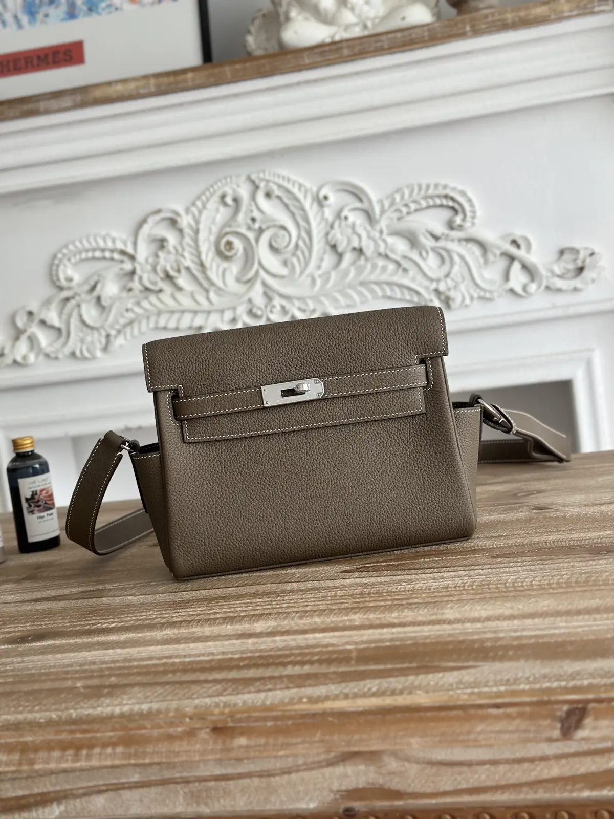 Hermès Kelly Messenger Crossbody Bag image 1